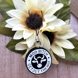 Move B 🐮 Phone Charm